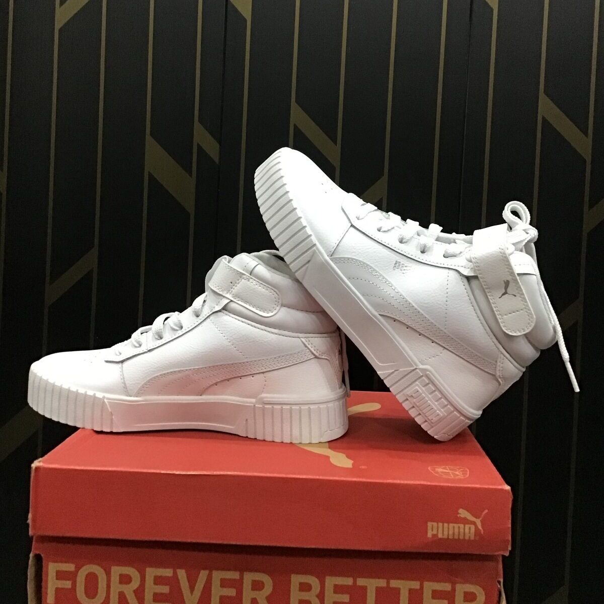 Puma High Neck Sneakers