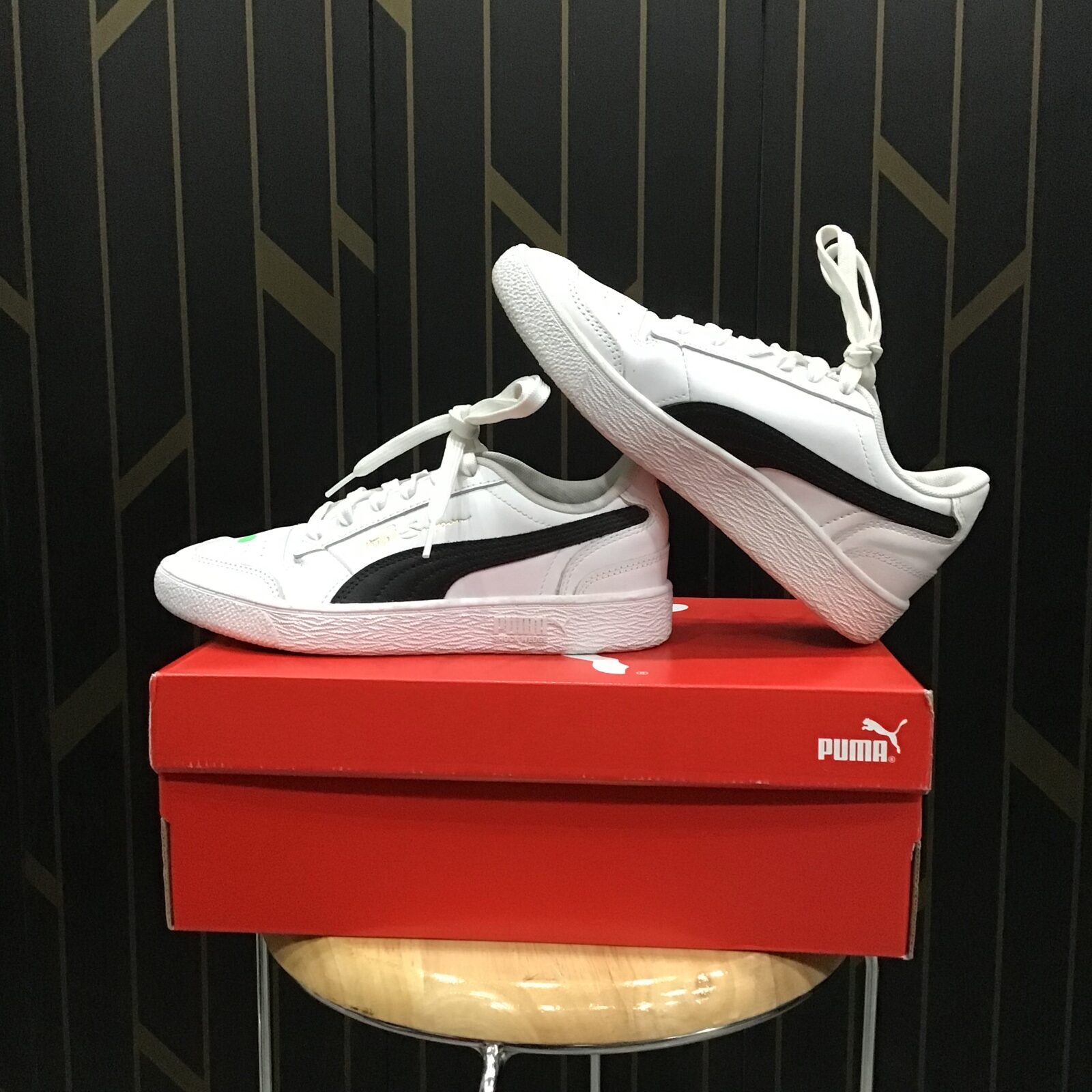 PUMA Sneakers