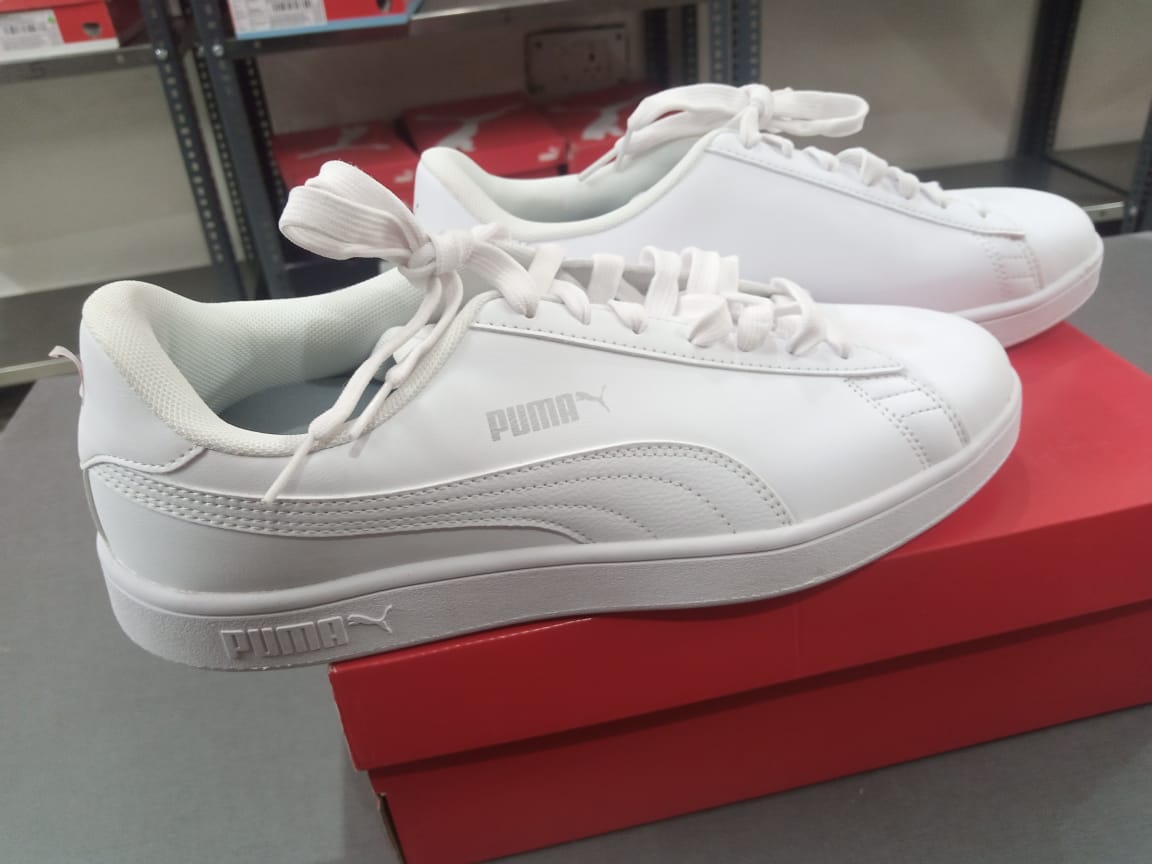 Puma white Sneakers