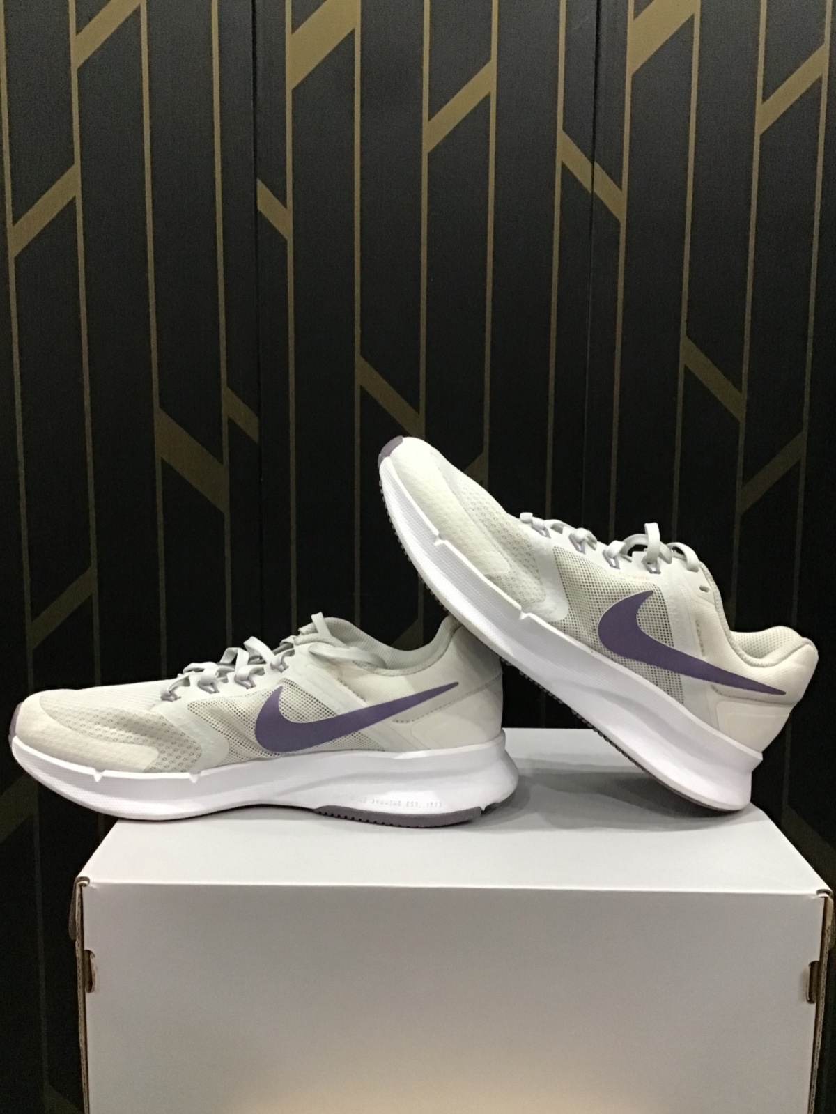 Nike Swift 3