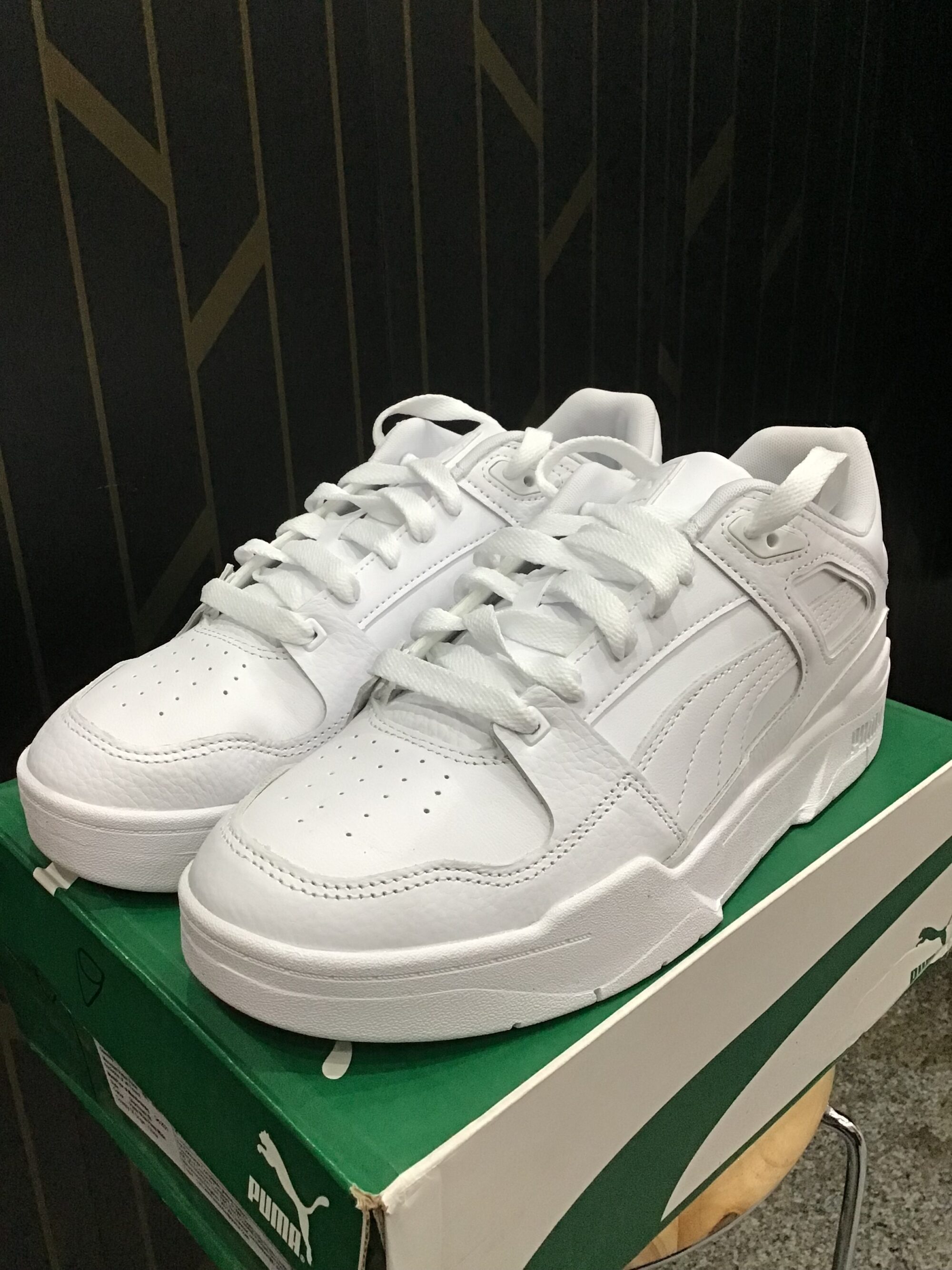 PUMA White Sneakers - Image 3