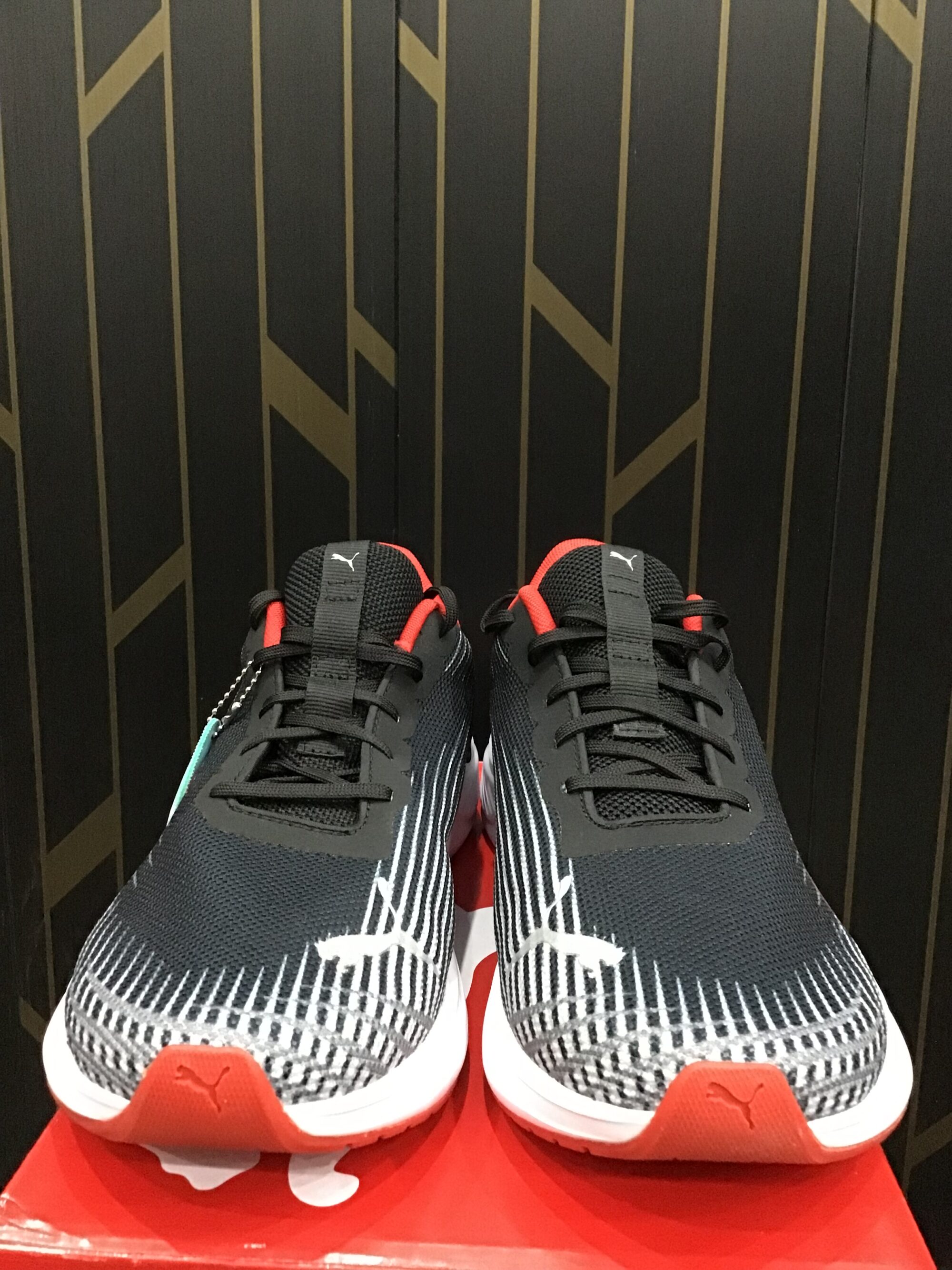 Puma Unisex Sports Shoes - Image 2