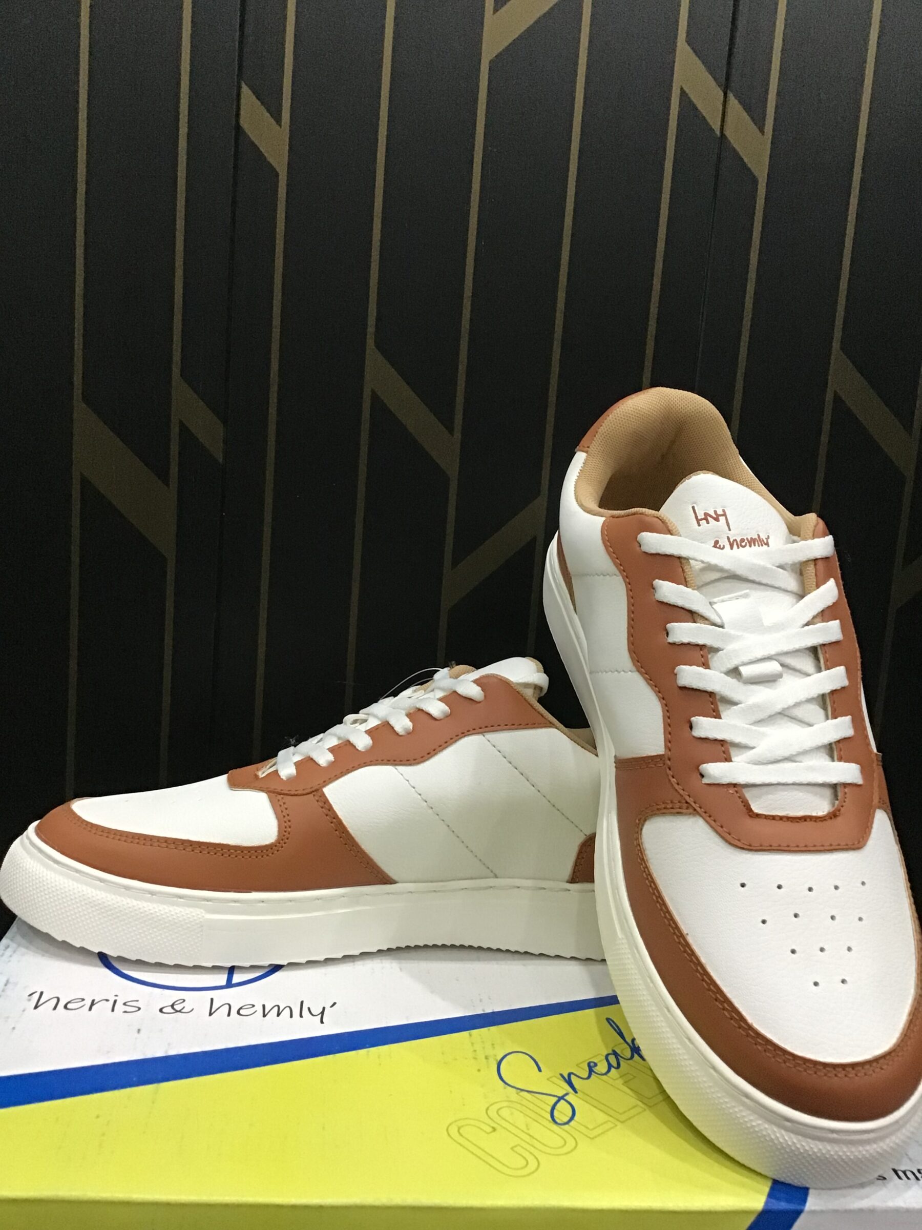 HNH Sneakers
