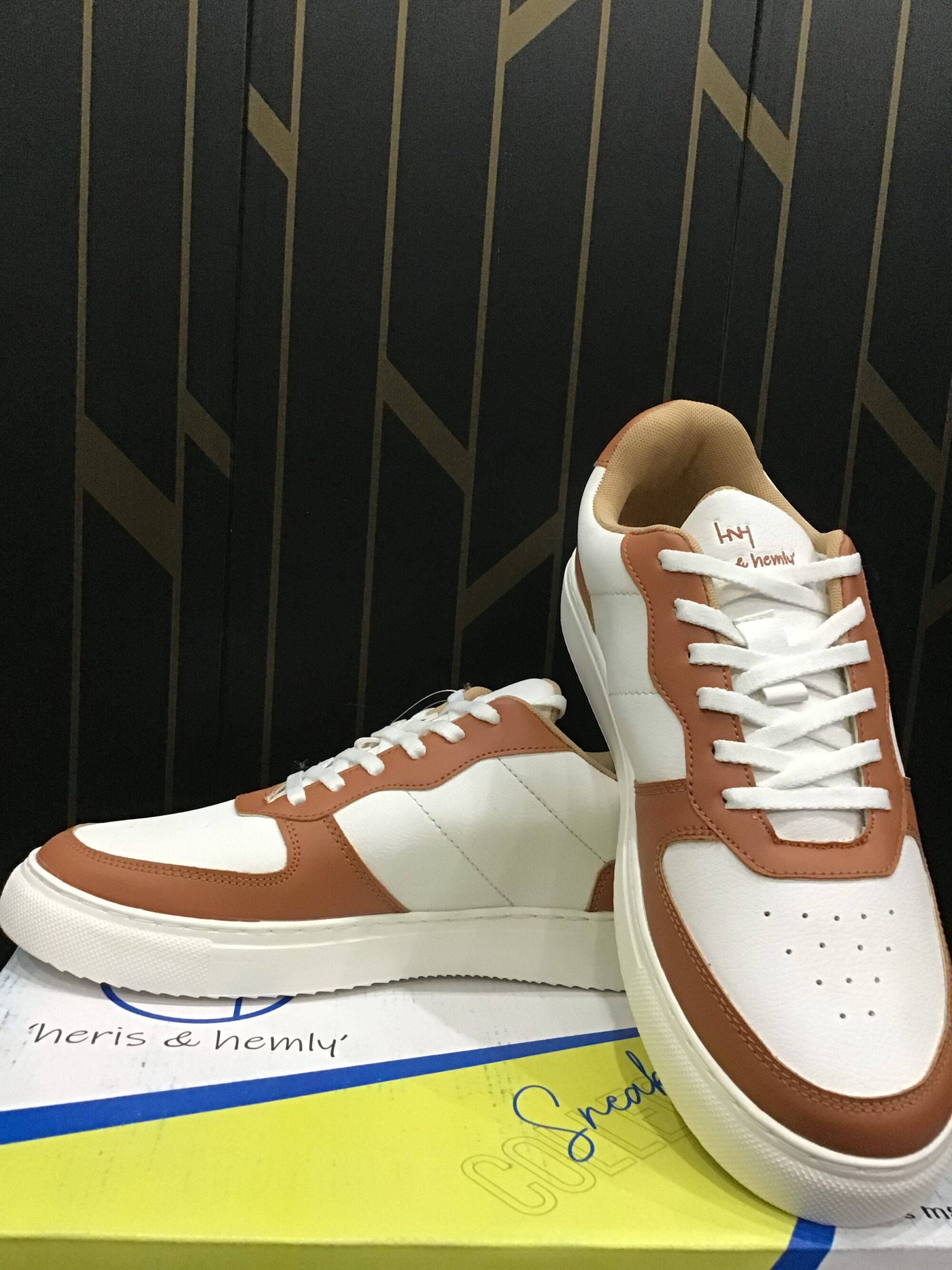HNH Sneakers