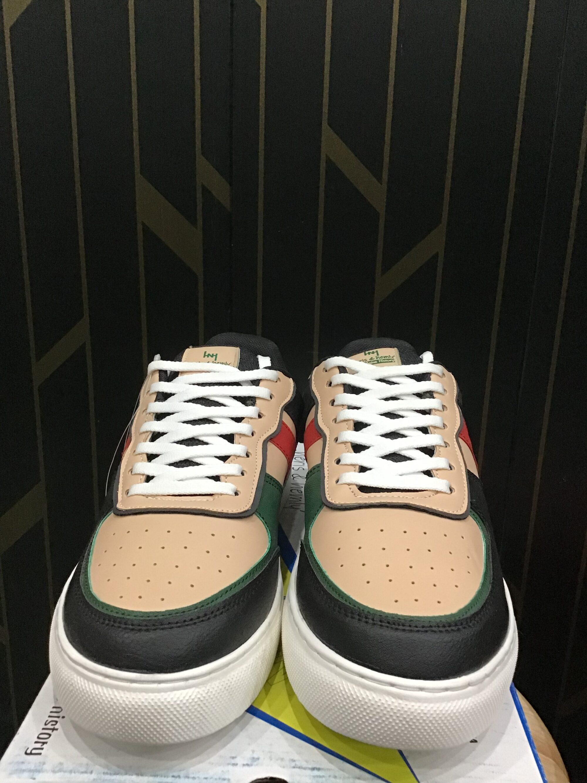 HNH Sneakers - Image 4