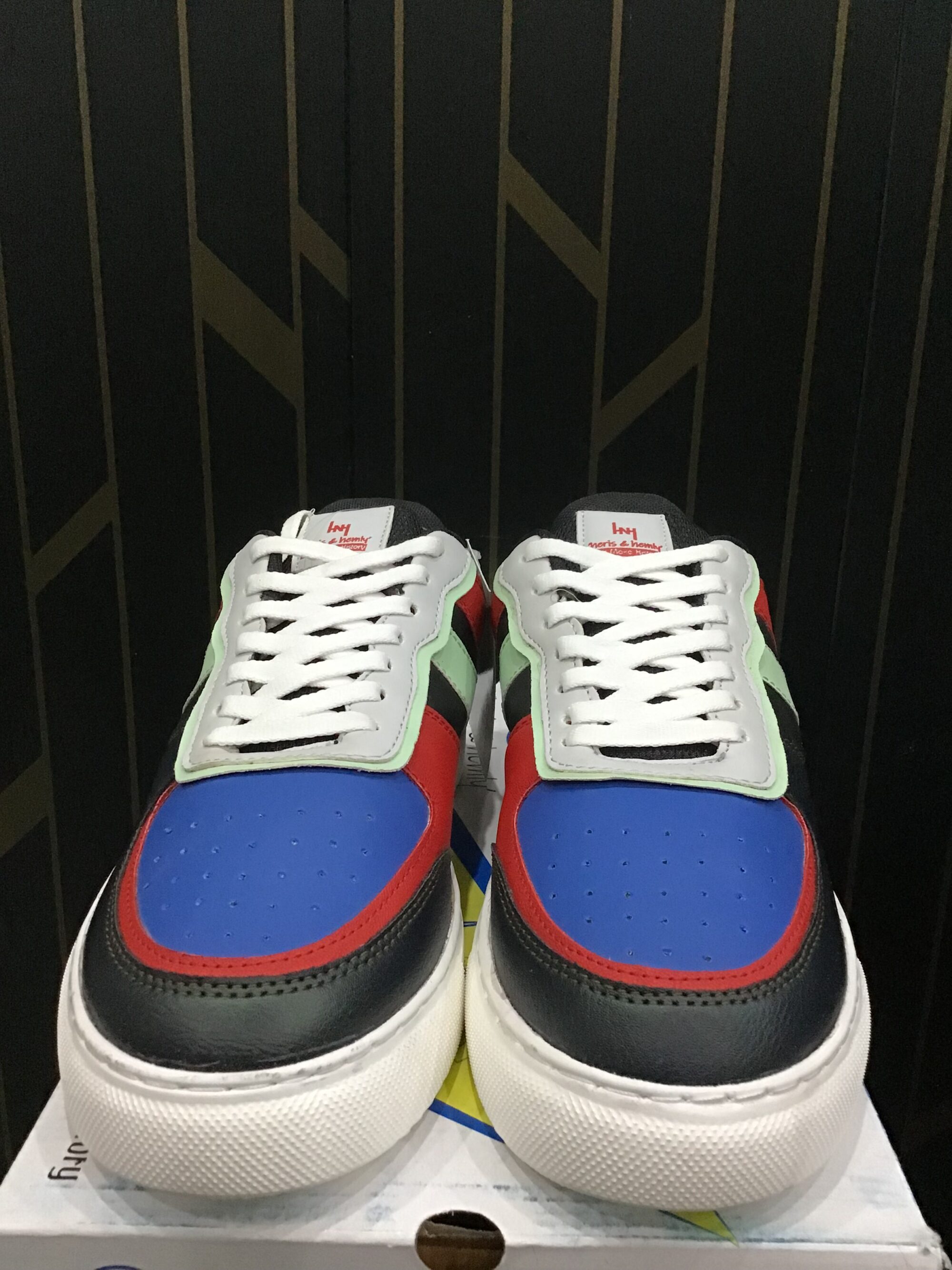 HNH Sneakers - Image 2