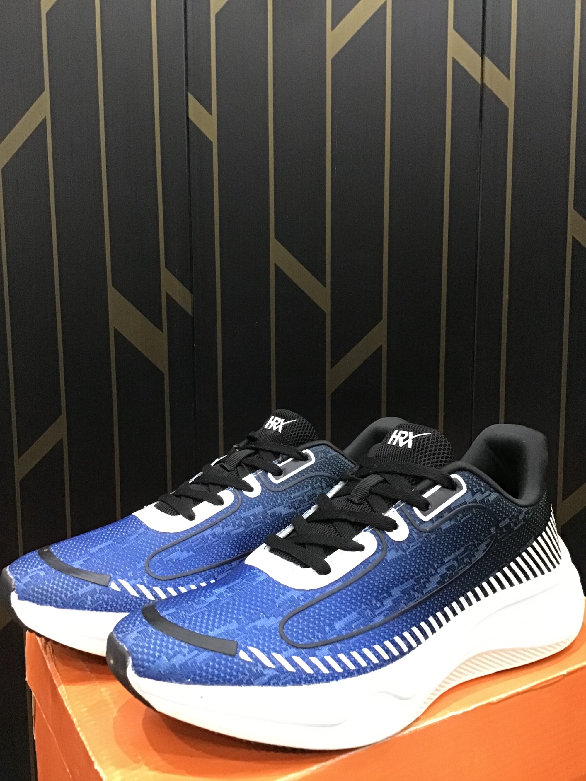 HRX Sports Shoes - Image 2