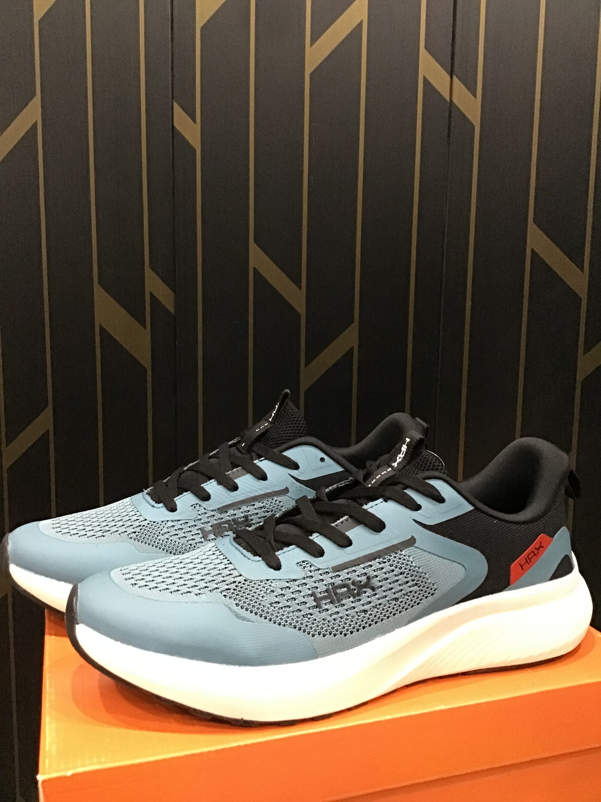 HRX Sports Shoes - Image 3
