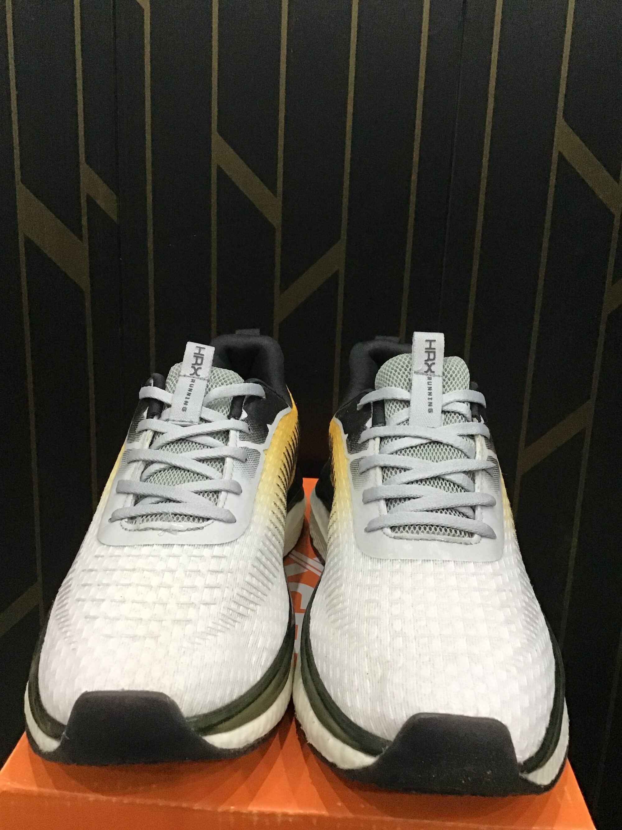 HRX Sports Shoes - Image 5