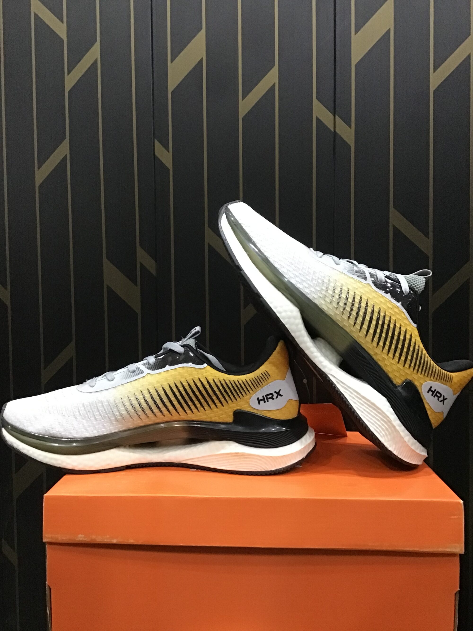 HRX Sports Shoes - Image 2