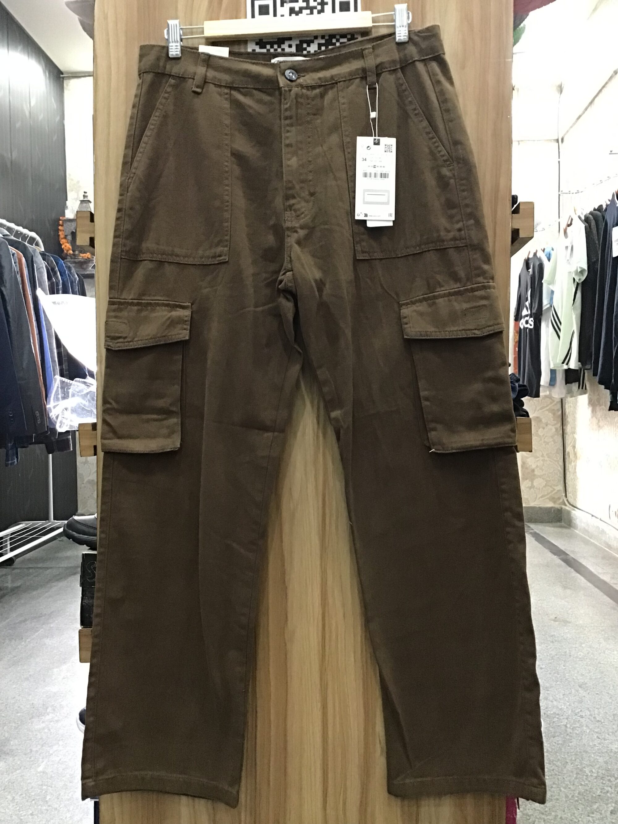 ZARA Cargos