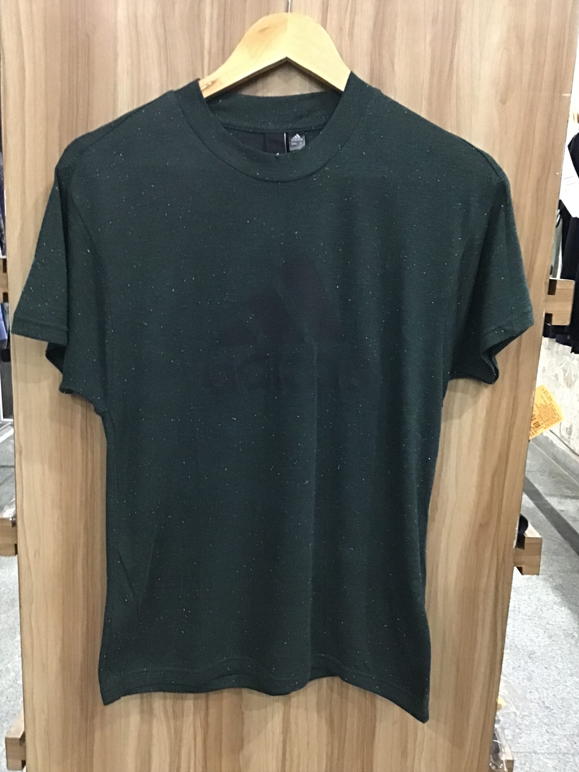 Adidas T-Shirt