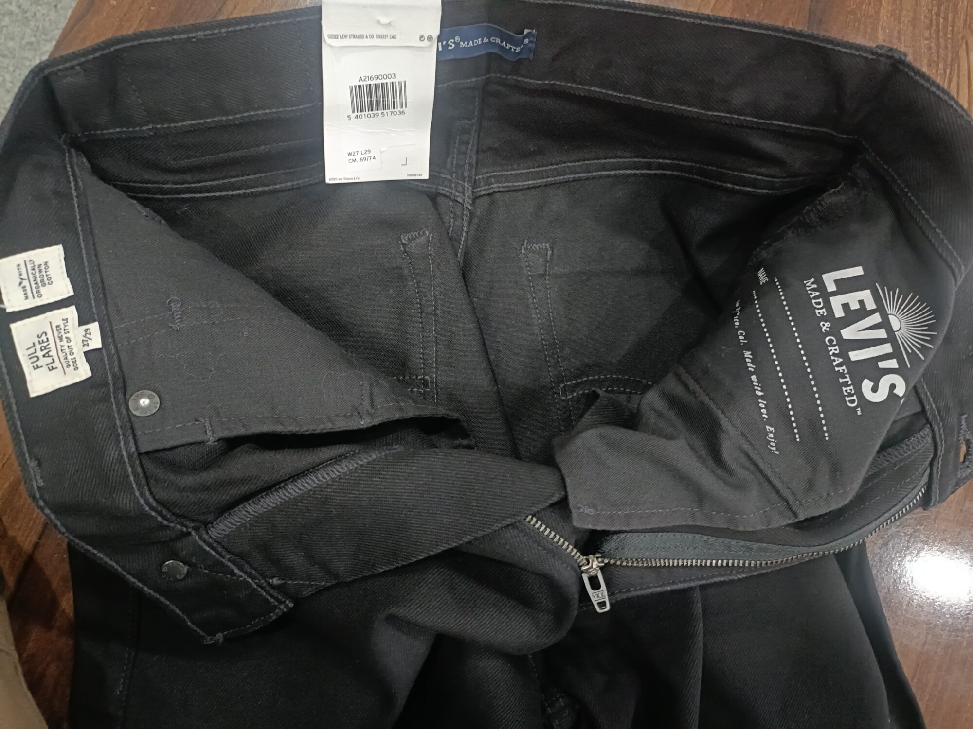 Levi's Women's jeans - Image 4